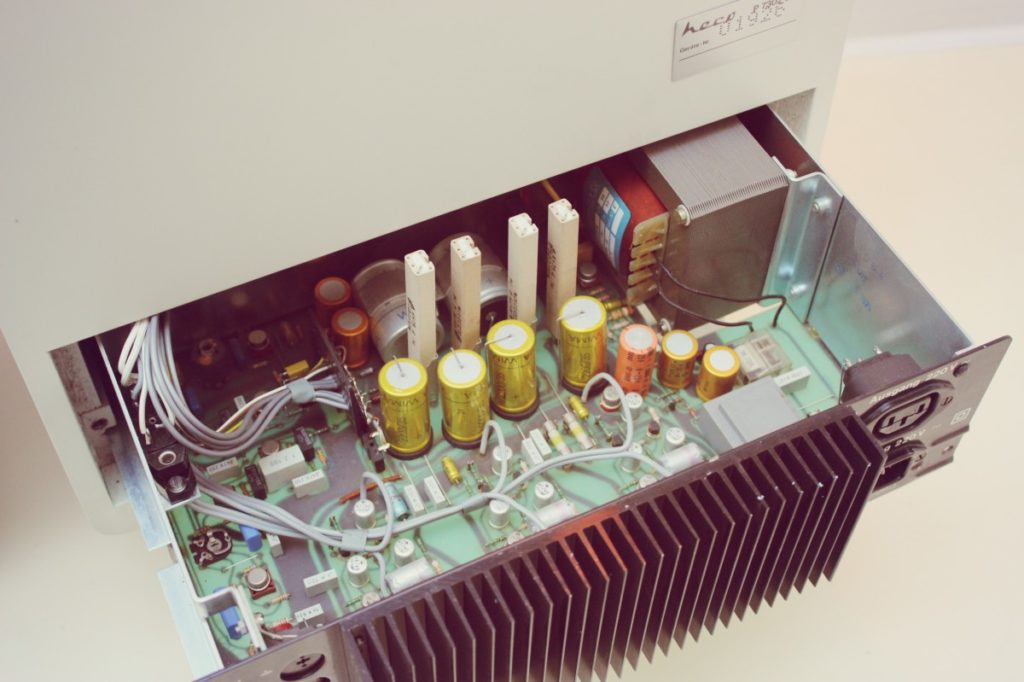 Heco P7203 - Endstufe