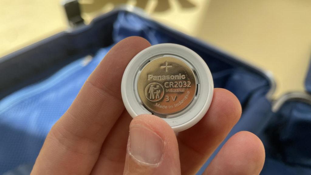 AirTag Batterie Flugzeug CR2032