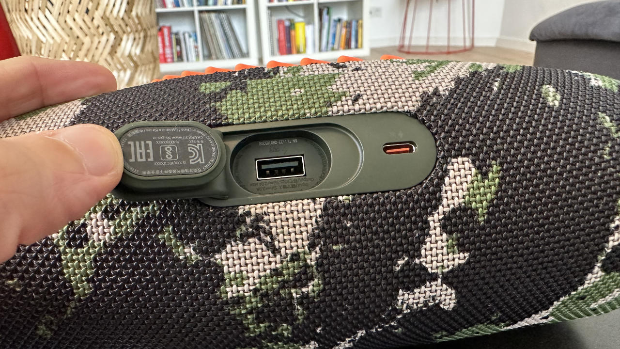JBL Charge 5 Anschlüsse