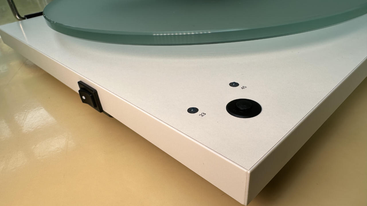 Pro-Ject T1 Phono SB Plattenspieler 33 45