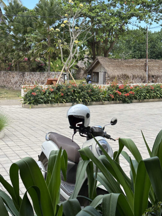 Scooter Verleih Boni Beach Hotel