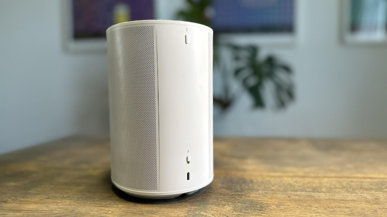 Rückseite Era 100 Mikrofon Taste